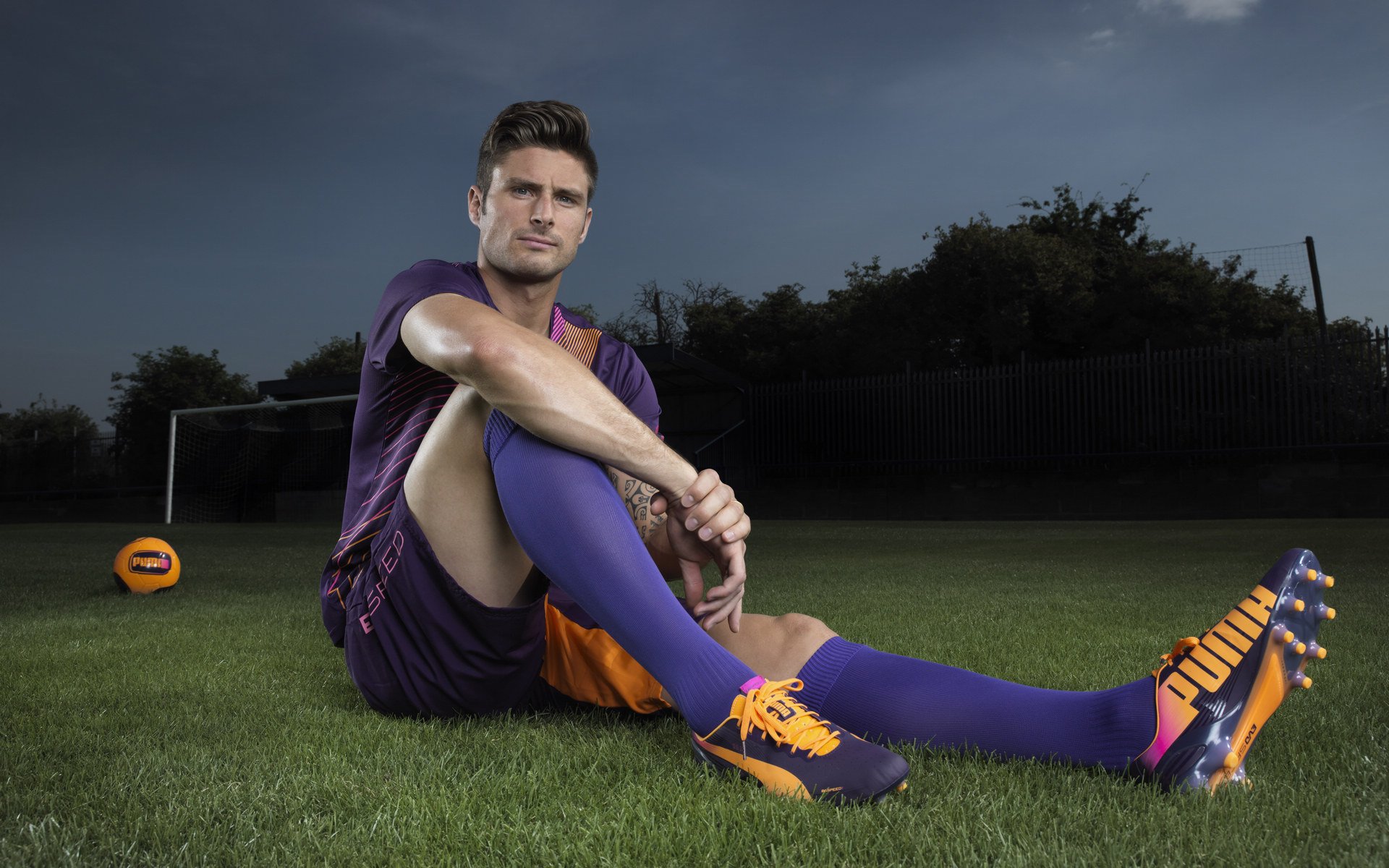 阿圭罗爆发撕碎防线，芬兰妖星连续得分压制皇家社会