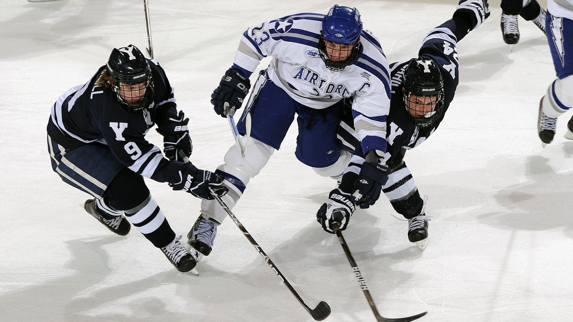 米切尔关键回合不手软，尼克斯翻盘开拓者，一场关于大心脏的胜利解剖